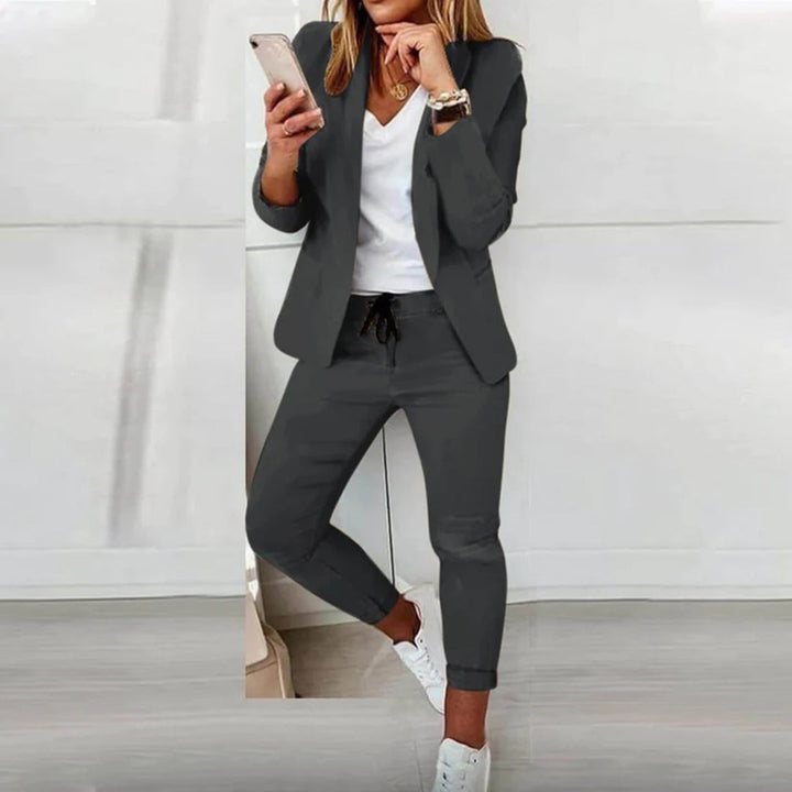 Grace | Versatile Blazer And Jogger Pants Outfit For Women - Image 4