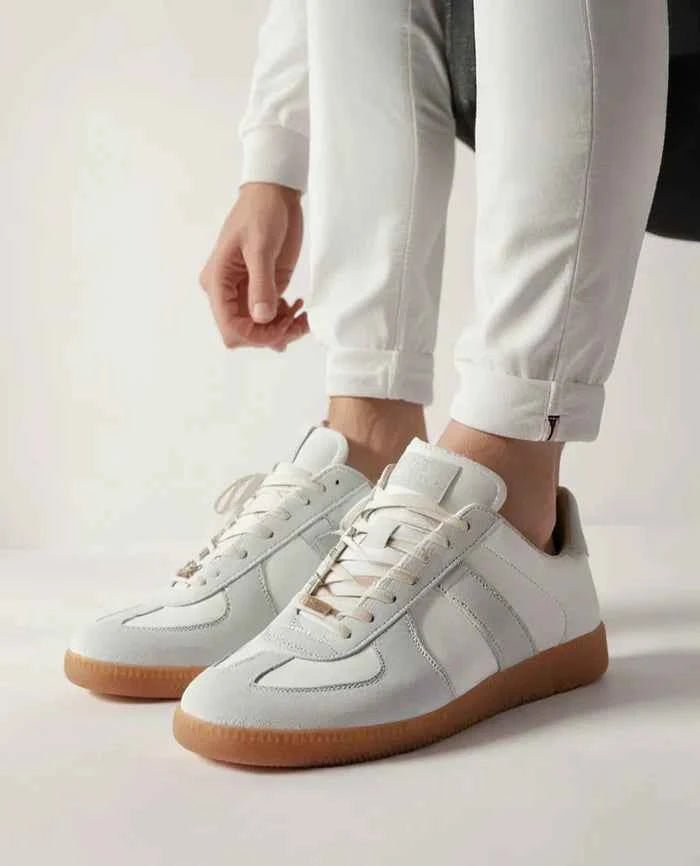 Men's Minimalist Canvas Sneakers | Sleek Casual Footwear for Everyday Style 1
