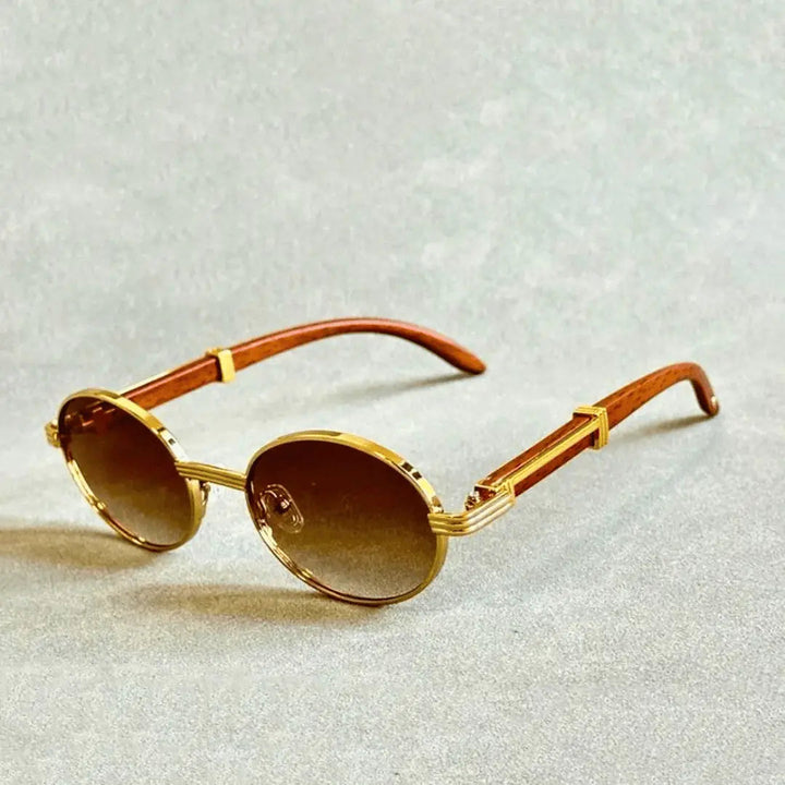 Unisex Elegant Metal Frame Sunglasses | Stylish Wood-Effect Temples with Gradient Tinted Lenses 1