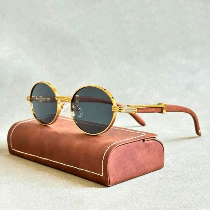 Unisex Elegant Metal Frame Sunglasses | Stylish Wood-Effect Temples with Gradient Tinted Lenses 3