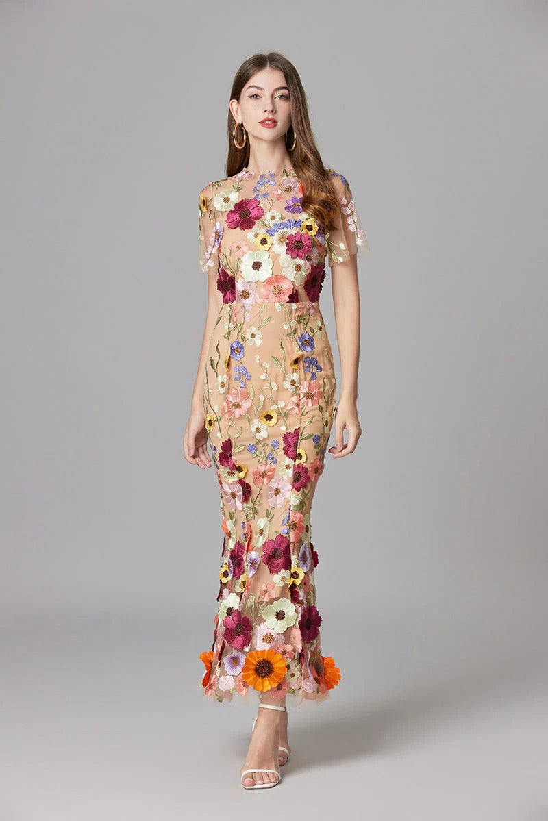 Women's Elegant Embroidered Mesh Maxi Dress | Flattering Figure-Skimming Gown for Special Occasions 3