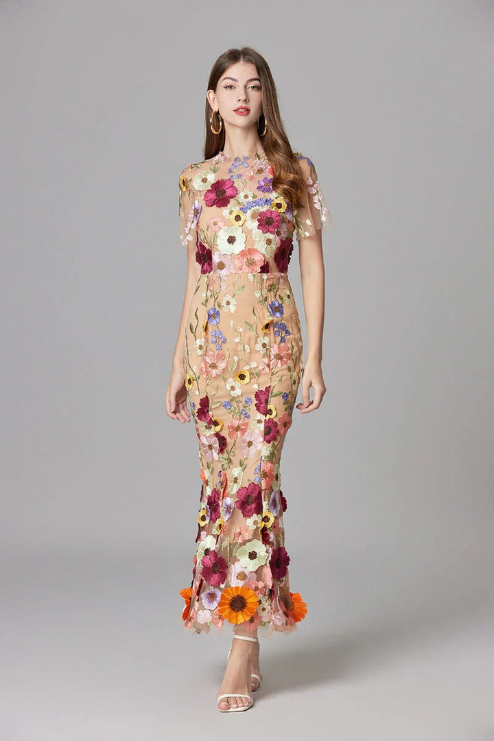 Women's Elegant Embroidered Mesh Maxi Dress | Flattering Figure-Skimming Gown for Special Occasions 3