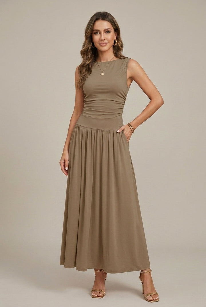 Women's Elegant Maxi Dress | Sleeveless Ruched Waist with Pockets for Summer 3