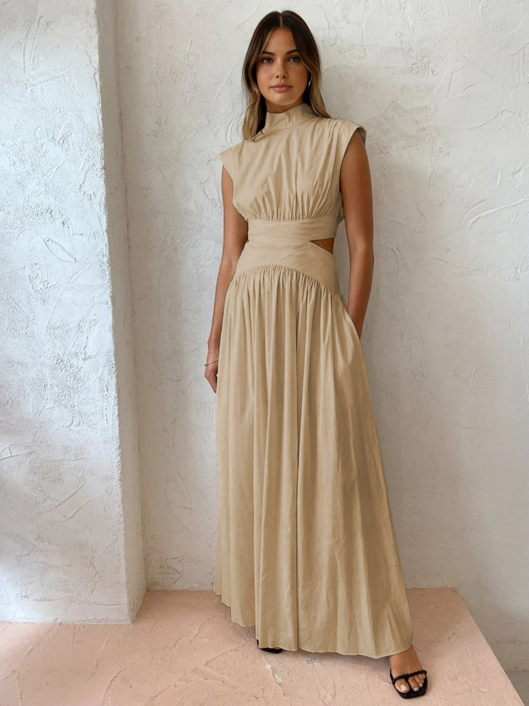 Women's Elegant Maxi Dress | Sophisticated Sleeveless Summer Dress with Cut-Out Accents 3