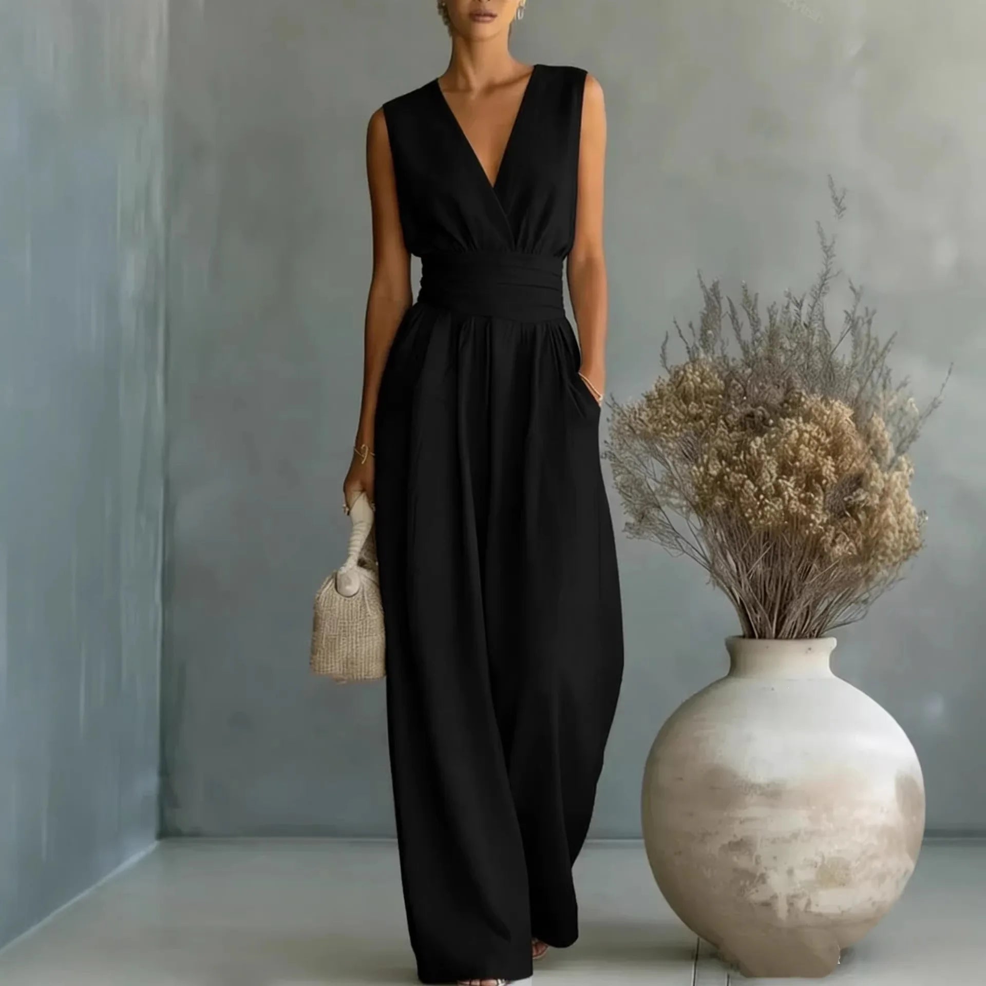 Women's Elegant V-Neck Jumpsuit | Sophisticated Sleeveless Wide-Leg Design 3