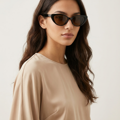 Women's Lightweight Cat Eye Sunglasses | Elegant Retro Fashion Accessory 3