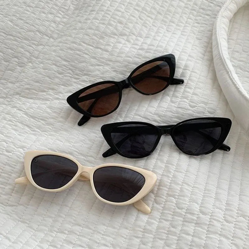 Women's Lightweight Cat Eye Sunglasses | Elegant Retro Fashion Accessory 8