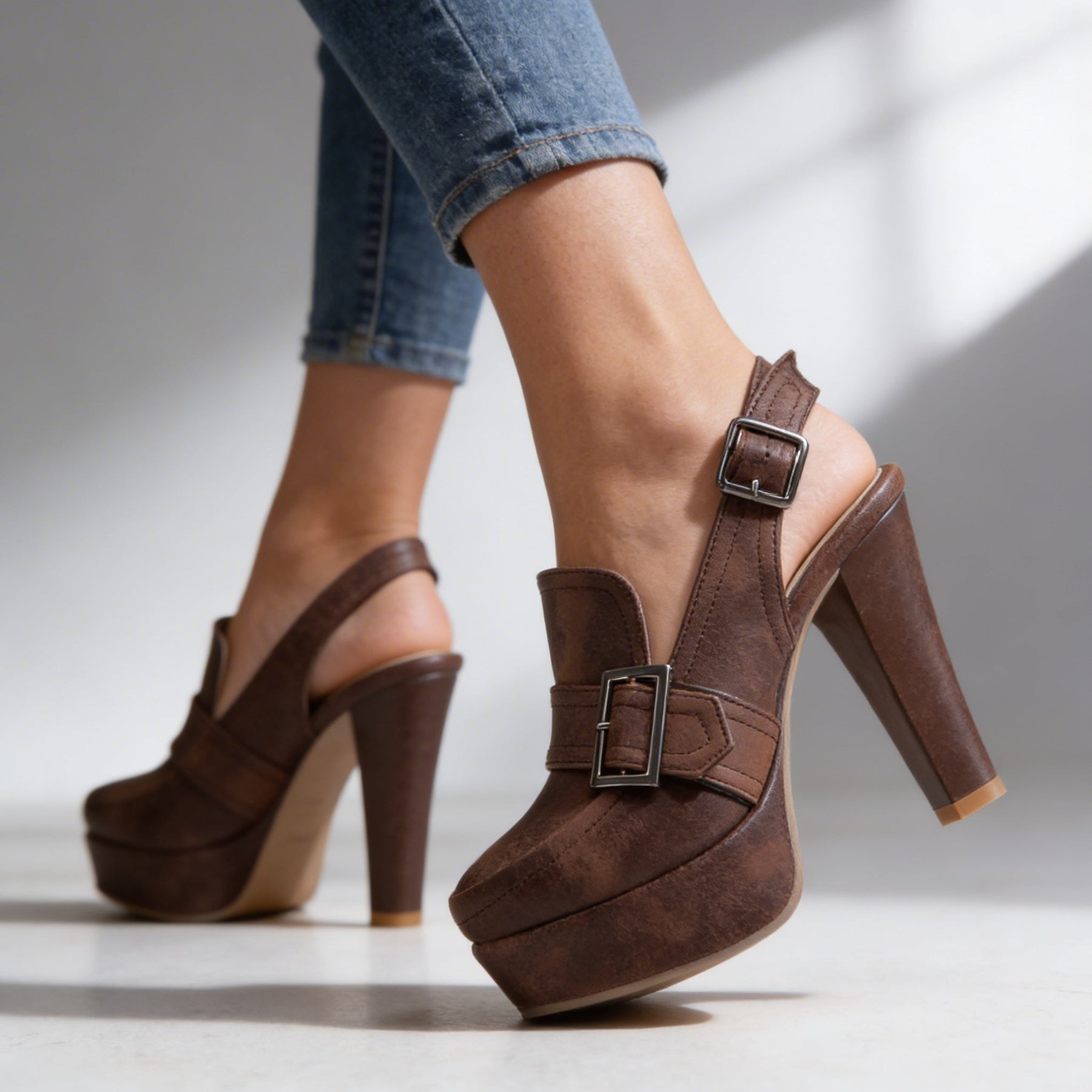 Women's Retro-Inspired Platform Block Heel Slingbacks | Chic Stylish Summer Footwear 0