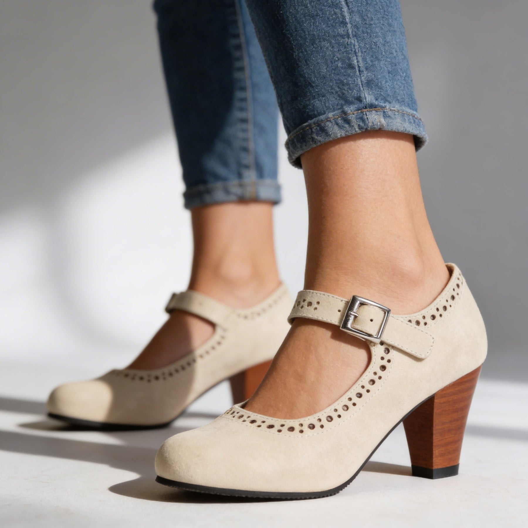 Women's Vintage Leather Mary Jane Pumps | Elegant Block Heel Brogue Shoes 7