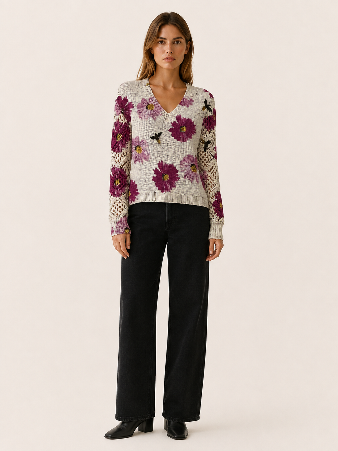 Women’s Floral Knit V-Neck Jumper – Fitted Hem